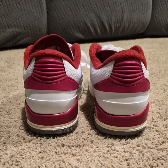 Men's White and Red Sneakers - Picture 4 of 4